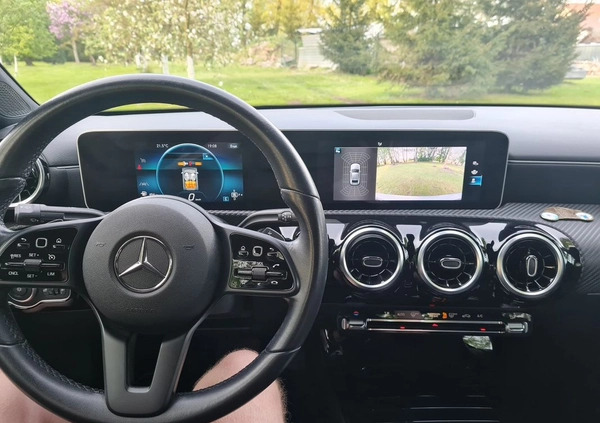 Mercedes-Benz Klasa A cena 115000 przebieg: 89700, rok produkcji 2019 z Wejherowo małe 742